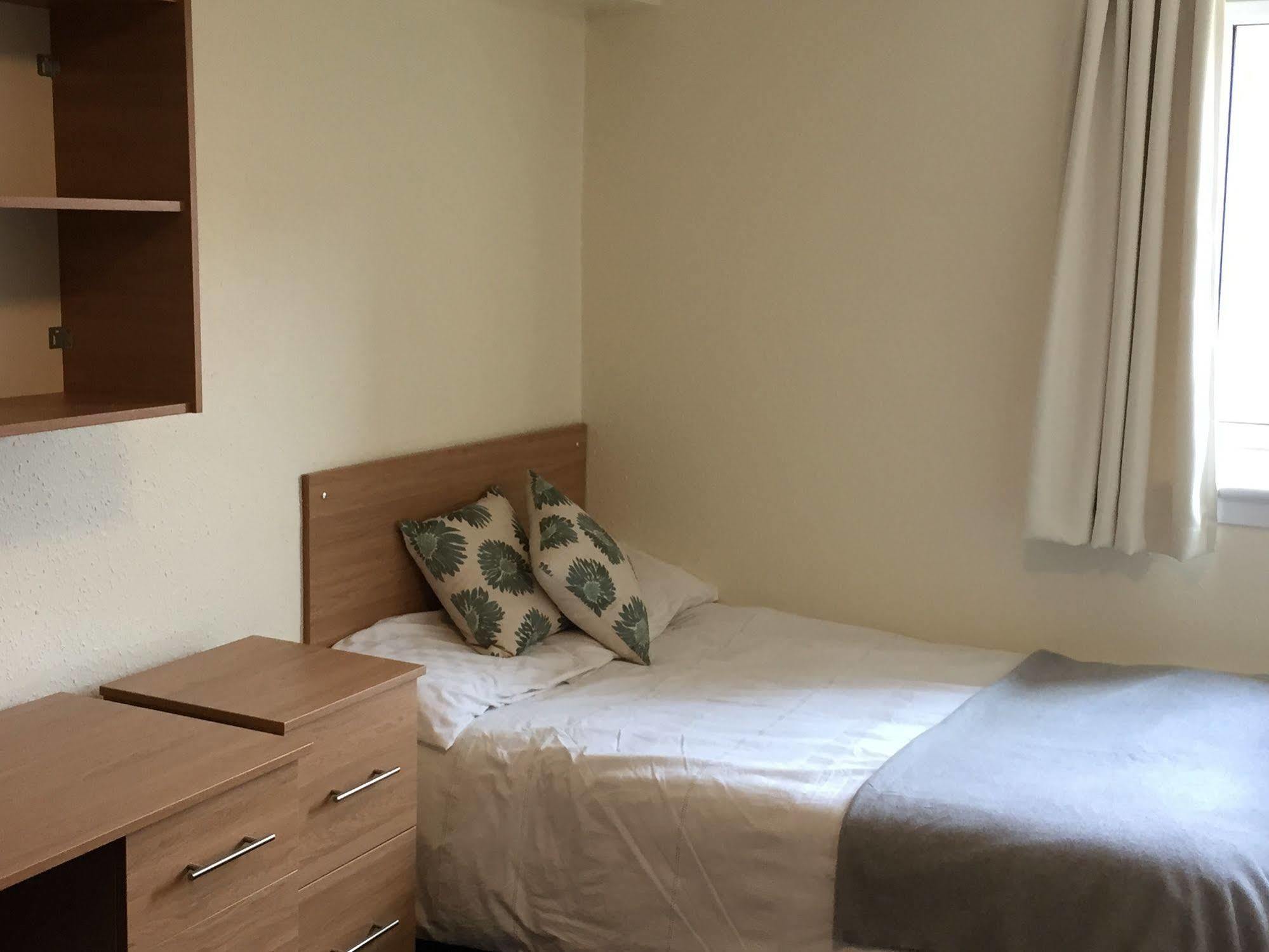 Destiny Student - Meadow Court Apartment Edinburgh Exterior foto